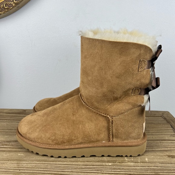 Ugg Bailey Bow Boot in Chestnut - Picture 2 of 10
